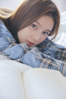 年轻漂亮的女邻居5